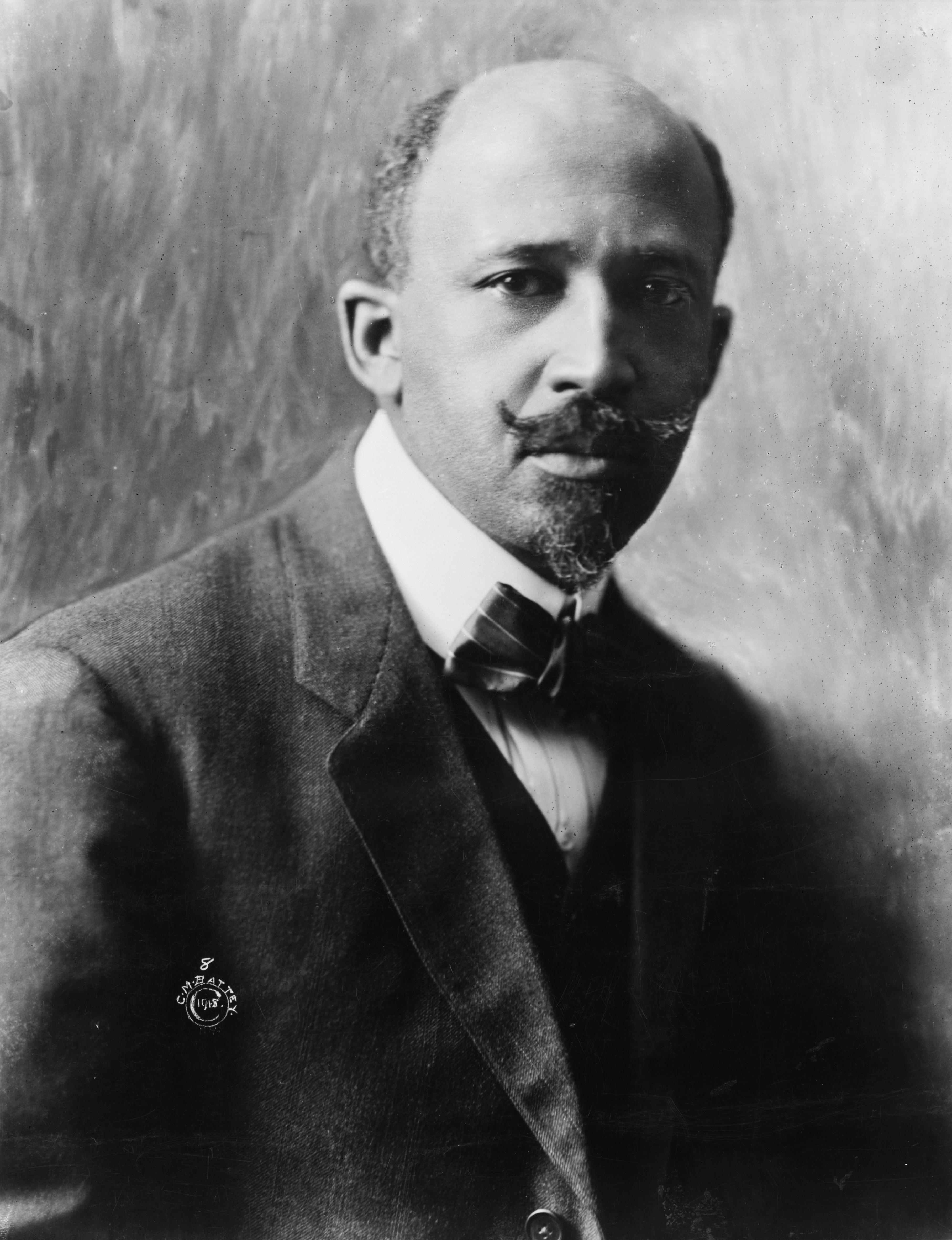 Formal 1918 portrait photograph of W. E. B. Du Bois